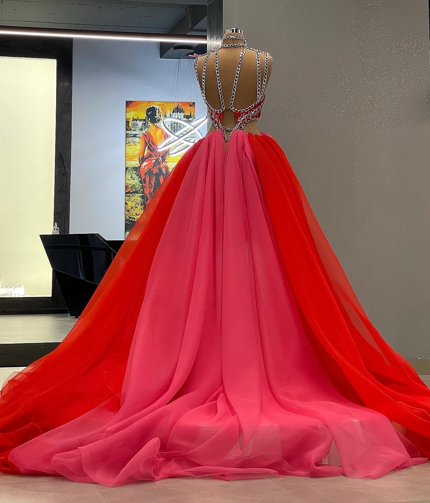 Pink & Red Chain Details