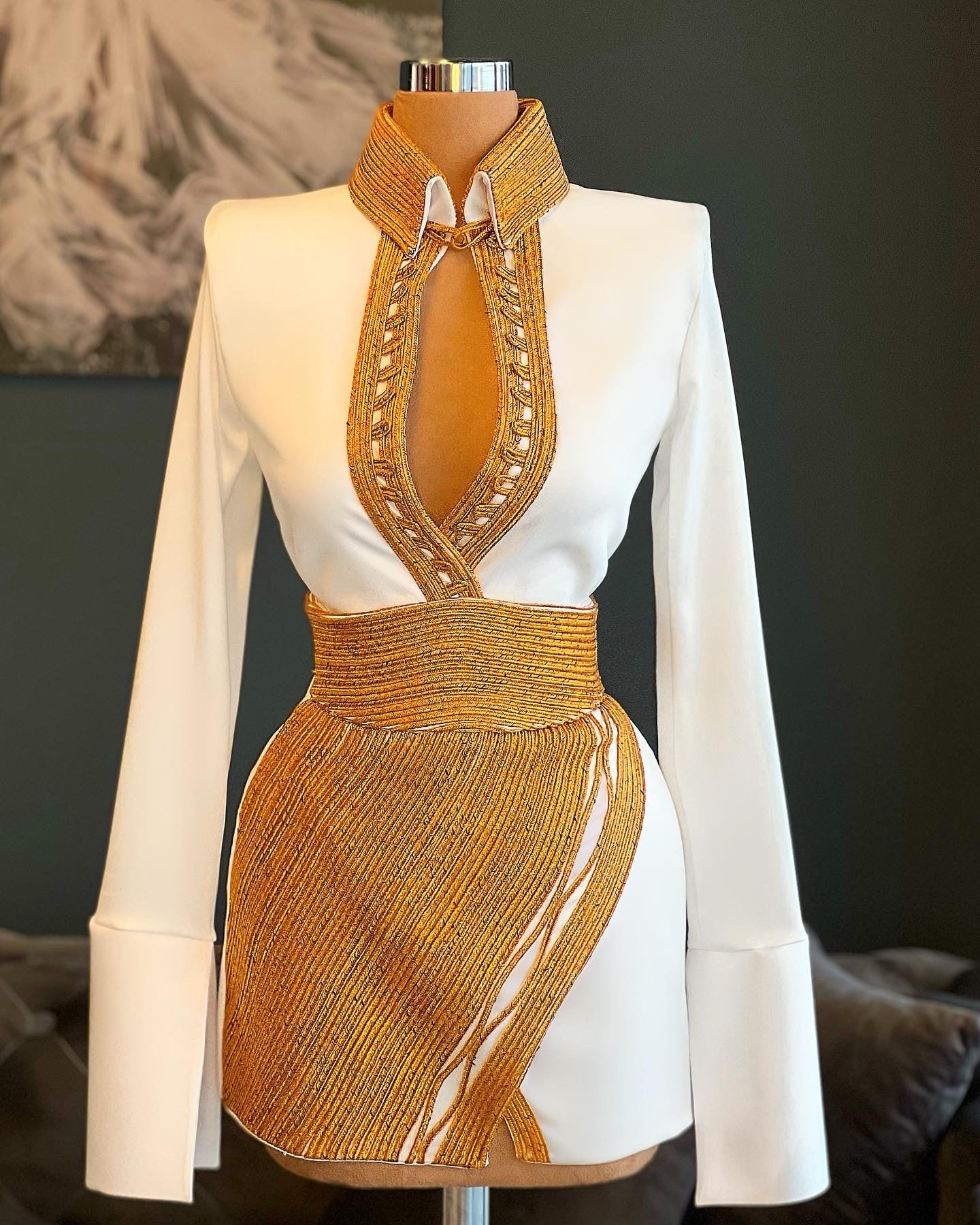 White Set Traditional Details