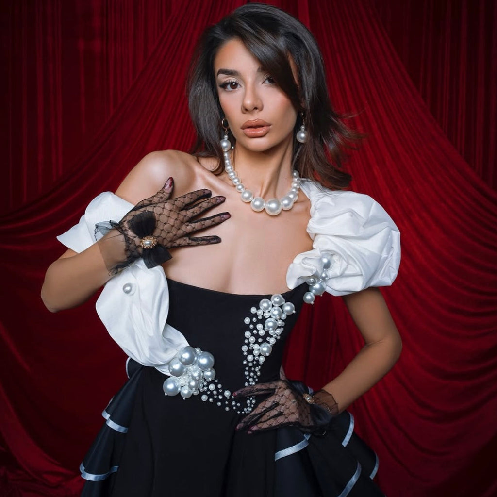 Black Elegant Short Dress & Taffeta Detail