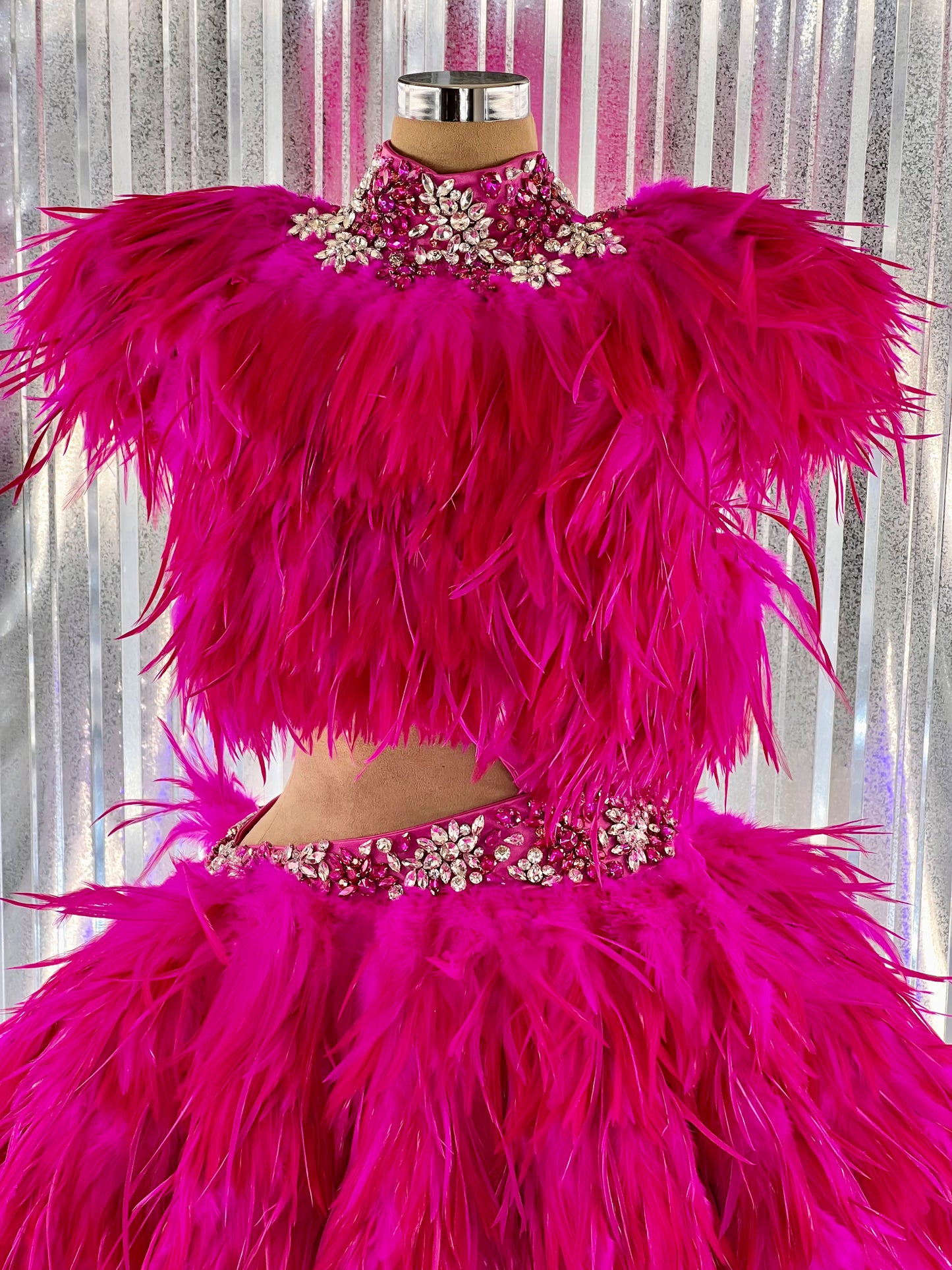 Feather Fuchsia Crystals Details